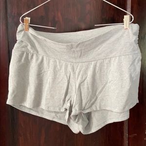 Maternity sleep shorts